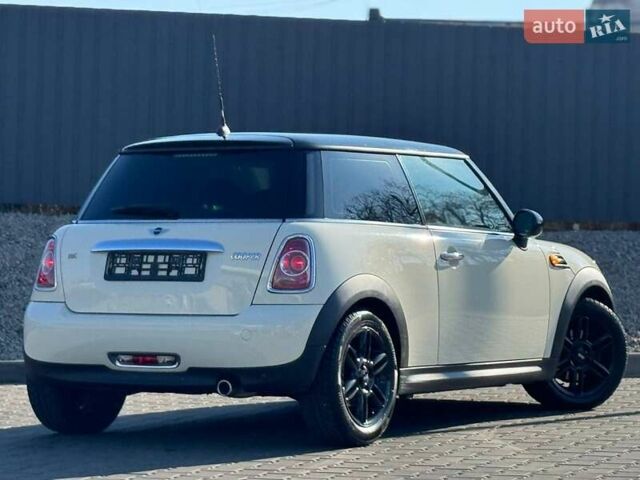 Бежевый Мини Hatch, объемом двигателя 1.6 л и пробегом 120 тыс. км за 8500 $, фото 26 на Automoto.ua