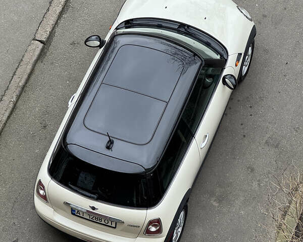 Бежевый Мини Hatch, объемом двигателя 1.6 л и пробегом 165 тыс. км за 10900 $, фото 14 на Automoto.ua