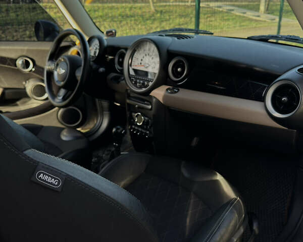 Бежевый Мини Hatch, объемом двигателя 1.6 л и пробегом 132 тыс. км за 8300 $, фото 9 на Automoto.ua