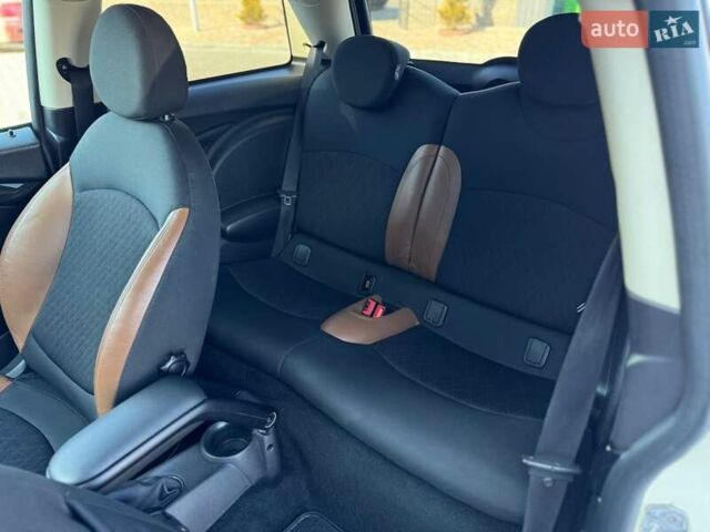 Бежевый Мини Hatch, объемом двигателя 1.6 л и пробегом 120 тыс. км за 8500 $, фото 56 на Automoto.ua