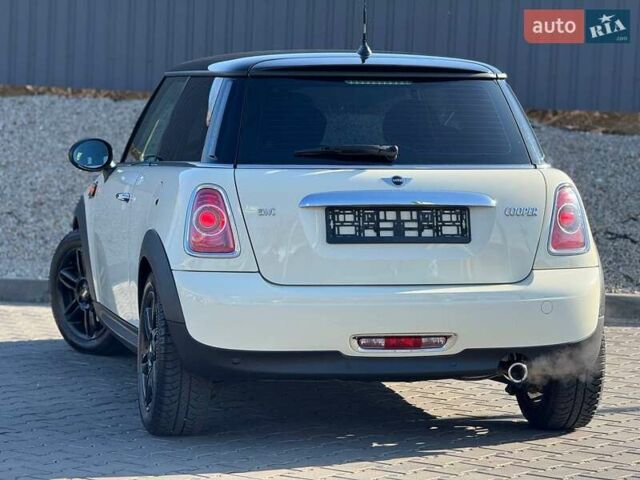 Бежевый Мини Hatch, объемом двигателя 1.6 л и пробегом 120 тыс. км за 8500 $, фото 35 на Automoto.ua