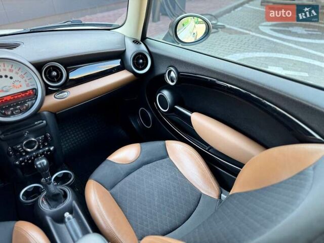 Бежевый Мини Hatch, объемом двигателя 1.6 л и пробегом 120 тыс. км за 8500 $, фото 43 на Automoto.ua