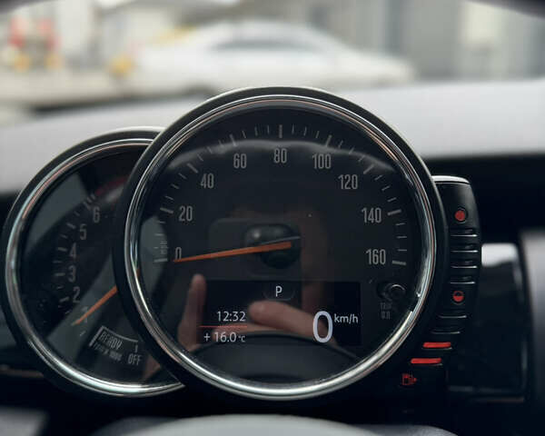 Бежевый Мини Hatch, объемом двигателя 1.5 л и пробегом 84 тыс. км за 10800 $, фото 4 на Automoto.ua
