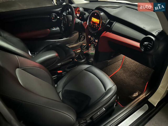 Бежевый Мини Hatch, объемом двигателя 1.5 л и пробегом 94 тыс. км за 12500 $, фото 1 на Automoto.ua