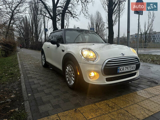 Бежевый Мини Hatch, объемом двигателя 1.5 л и пробегом 94 тыс. км за 12500 $, фото 25 на Automoto.ua
