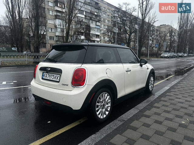 Бежевый Мини Hatch, объемом двигателя 1.5 л и пробегом 94 тыс. км за 12500 $, фото 4 на Automoto.ua