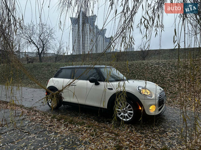 Бежевый Мини Hatch, объемом двигателя 1.5 л и пробегом 94 тыс. км за 12500 $, фото 14 на Automoto.ua