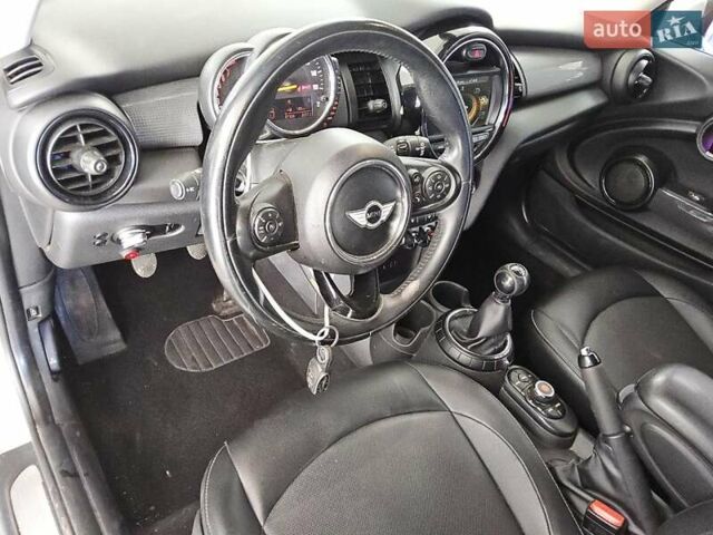 Бежевый Мини Hatch, объемом двигателя 1.5 л и пробегом 157 тыс. км за 1600 $, фото 7 на Automoto.ua