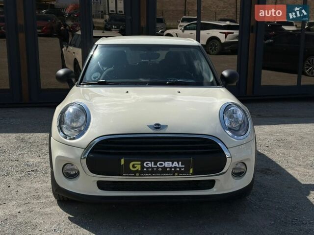 Бежевый Мини Hatch, объемом двигателя 1.2 л и пробегом 152 тыс. км за 9100 $, фото 3 на Automoto.ua