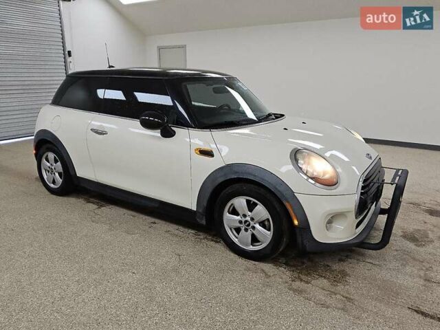 Бежевый Мини Hatch, объемом двигателя 1.5 л и пробегом 157 тыс. км за 1600 $, фото 3 на Automoto.ua