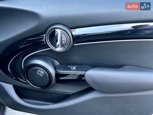 Бежевый Мини Hatch, объемом двигателя 2 л и пробегом 83 тыс. км за 15500 $, фото 55 на Automoto.ua