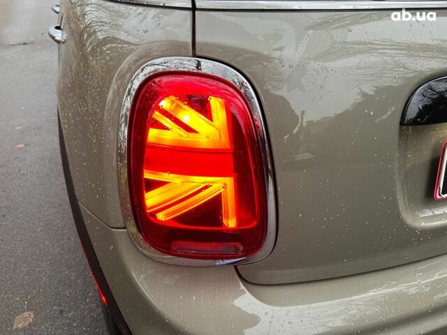 Бежевий Міні Hatch, об'ємом двигуна 1.6 л та пробігом 57 тис. км за 16990 $, фото 10 на Automoto.ua