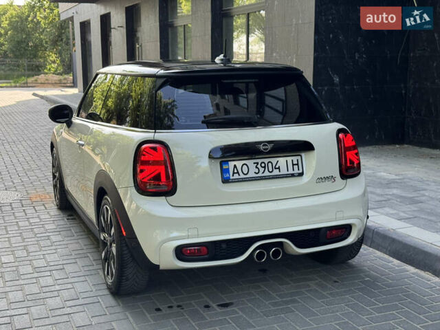 Бежевый Мини Hatch, объемом двигателя 2 л и пробегом 118 тыс. км за 18800 $, фото 8 на Automoto.ua