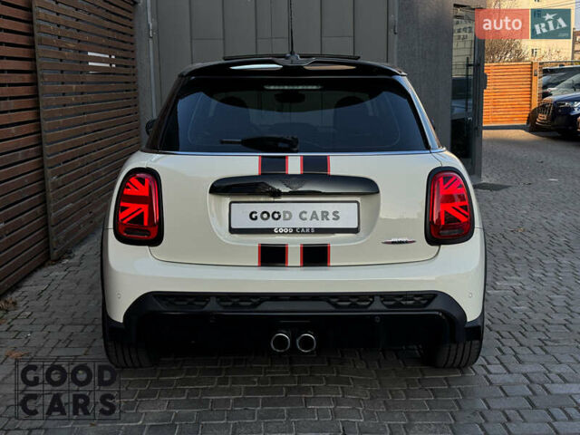 Бежевий Міні Hatch, об'ємом двигуна 2 л та пробігом 87 тис. км за 23000 $, фото 3 на Automoto.ua