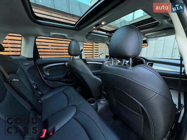 Бежевый Мини Hatch, объемом двигателя 2 л и пробегом 87 тыс. км за 23000 $, фото 22 на Automoto.ua