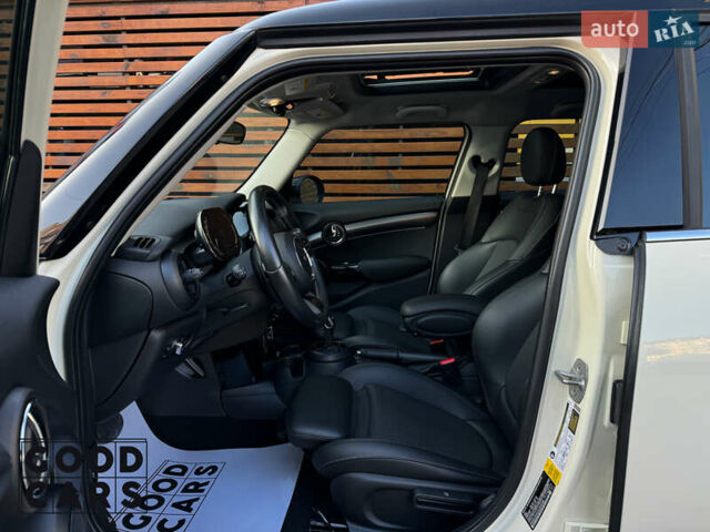 Бежевый Мини Hatch, объемом двигателя 2 л и пробегом 87 тыс. км за 23000 $, фото 11 на Automoto.ua