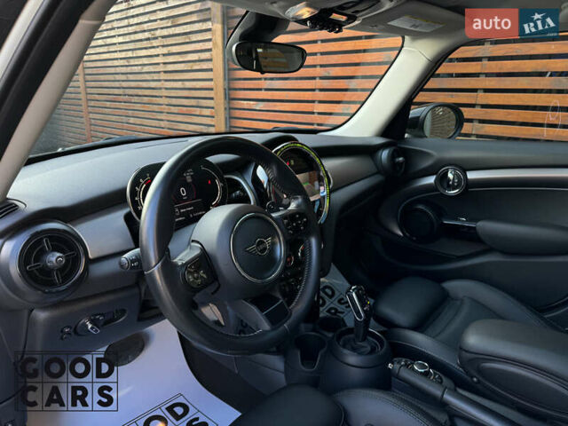 Бежевый Мини Hatch, объемом двигателя 2 л и пробегом 87 тыс. км за 23000 $, фото 12 на Automoto.ua
