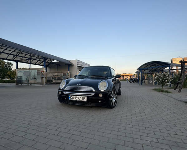 Черный Мини Hatch, объемом двигателя 1.6 л и пробегом 251 тыс. км за 3790 $, фото 2 на Automoto.ua