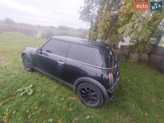Чорний Міні Hatch, об'ємом двигуна 1.6 л та пробігом 328 тис. км за 4600 $, фото 3 на Automoto.ua