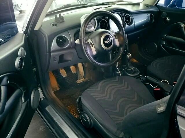 Чорний Міні Hatch, об'ємом двигуна 1.6 л та пробігом 200 тис. км за 3500 $, фото 8 на Automoto.ua