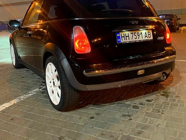 Черный Мини Hatch, объемом двигателя 1.6 л и пробегом 0 тыс. км за 5850 $, фото 2 на Automoto.ua