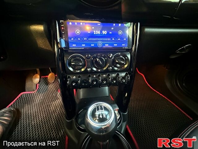 Черный Мини Hatch, объемом двигателя 1.6 л и пробегом 210 тыс. км за 5500 $, фото 10 на Automoto.ua