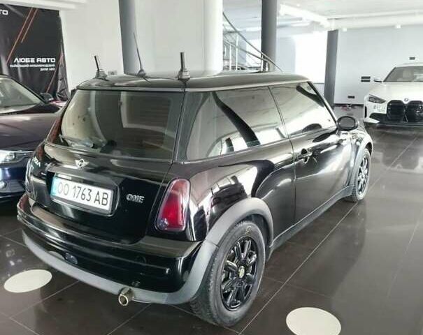 Чорний Міні Hatch, об'ємом двигуна 1.6 л та пробігом 218 тис. км за 3100 $, фото 4 на Automoto.ua