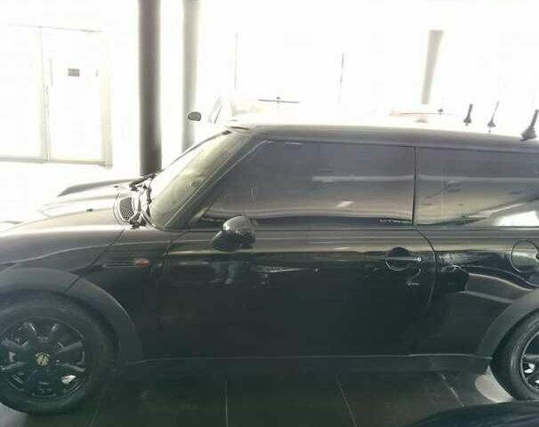 Чорний Міні Hatch, об'ємом двигуна 1.6 л та пробігом 218 тис. км за 3100 $, фото 6 на Automoto.ua