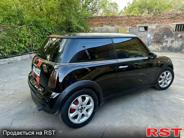 Чорний Міні Hatch, об'ємом двигуна 1.6 л та пробігом 210 тис. км за 5500 $, фото 3 на Automoto.ua