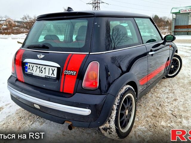 Черный Мини Hatch, объемом двигателя 1.6 л и пробегом 230 тыс. км за 5450 $, фото 1 на Automoto.ua