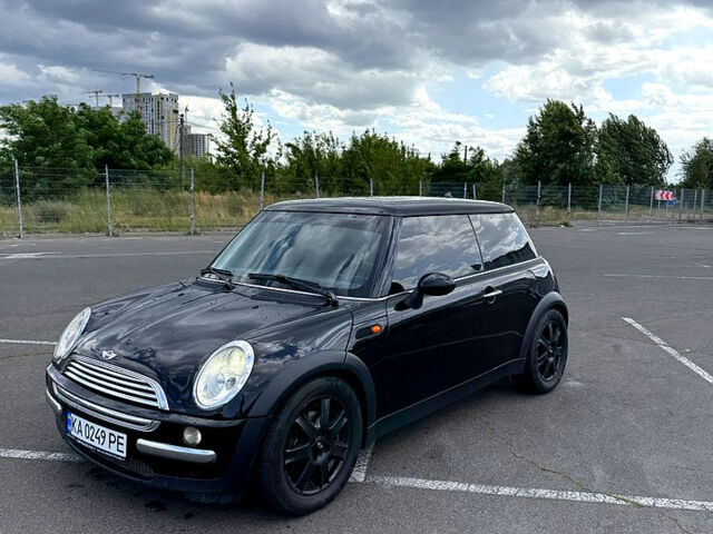 Черный Мини Hatch, объемом двигателя 1.6 л и пробегом 299 тыс. км за 4850 $, фото 12 на Automoto.ua