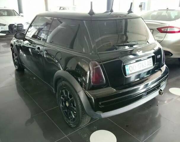 Чорний Міні Hatch, об'ємом двигуна 1.6 л та пробігом 218 тис. км за 3100 $, фото 5 на Automoto.ua