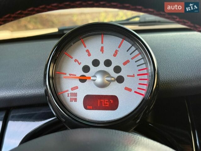 Чорний Міні Hatch, об'ємом двигуна 1.6 л та пробігом 224 тис. км за 4500 $, фото 23 на Automoto.ua
