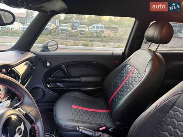 Чорний Міні Hatch, об'ємом двигуна 1.6 л та пробігом 224 тис. км за 4500 $, фото 26 на Automoto.ua