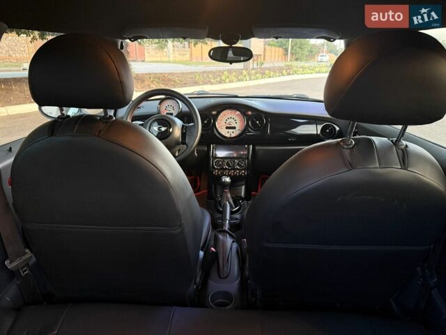 Чорний Міні Hatch, об'ємом двигуна 1.6 л та пробігом 224 тис. км за 4500 $, фото 35 на Automoto.ua