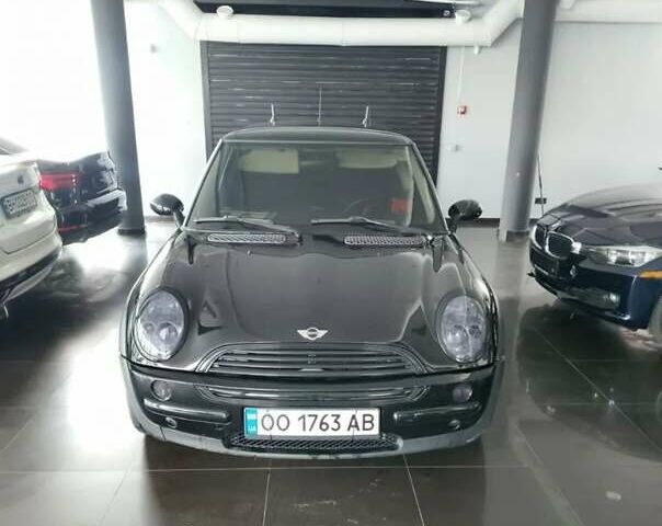 Чорний Міні Hatch, об'ємом двигуна 1.6 л та пробігом 218 тис. км за 3100 $, фото 1 на Automoto.ua