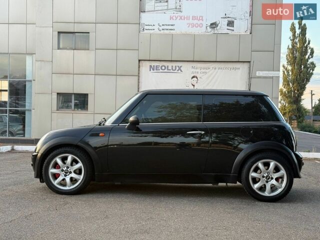 Чорний Міні Hatch, об'ємом двигуна 1.6 л та пробігом 224 тис. км за 4500 $, фото 3 на Automoto.ua