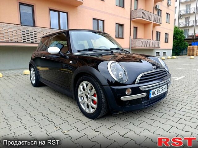 Черный Мини Hatch, объемом двигателя 1.4 л и пробегом 170 тыс. км за 4700 $, фото 1 на Automoto.ua