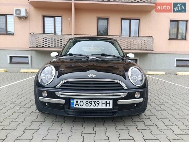 Черный Мини Hatch, объемом двигателя 1.6 л и пробегом 170 тыс. км за 4400 $, фото 16 на Automoto.ua