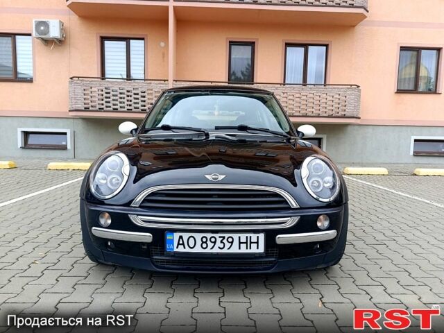 Черный Мини Hatch, объемом двигателя 1.4 л и пробегом 170 тыс. км за 4700 $, фото 2 на Automoto.ua