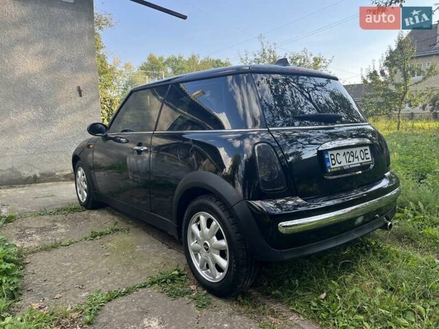 Черный Мини Hatch, объемом двигателя 1.6 л и пробегом 132 тыс. км за 5200 $, фото 18 на Automoto.ua