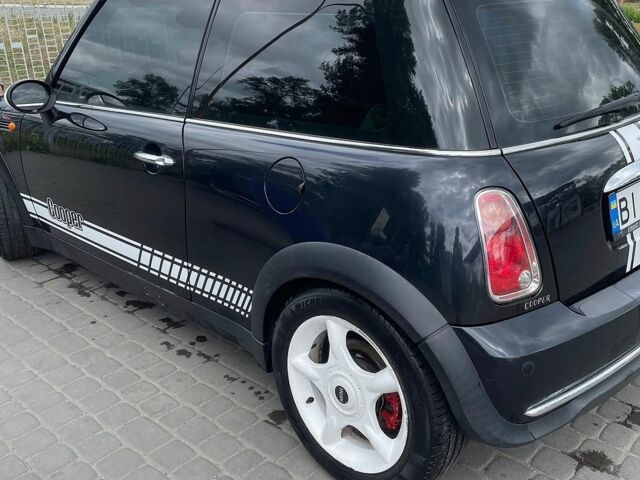 Чорний Міні Hatch, об'ємом двигуна 1.6 л та пробігом 222 тис. км за 5700 $, фото 2 на Automoto.ua