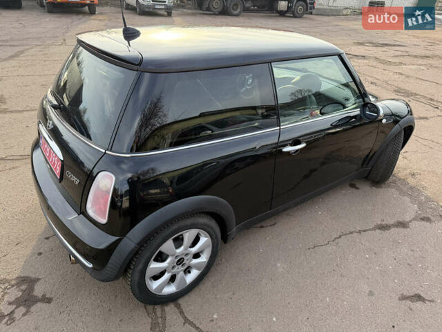 Чорний Міні Hatch, об'ємом двигуна 1.6 л та пробігом 206 тис. км за 5200 $, фото 6 на Automoto.ua