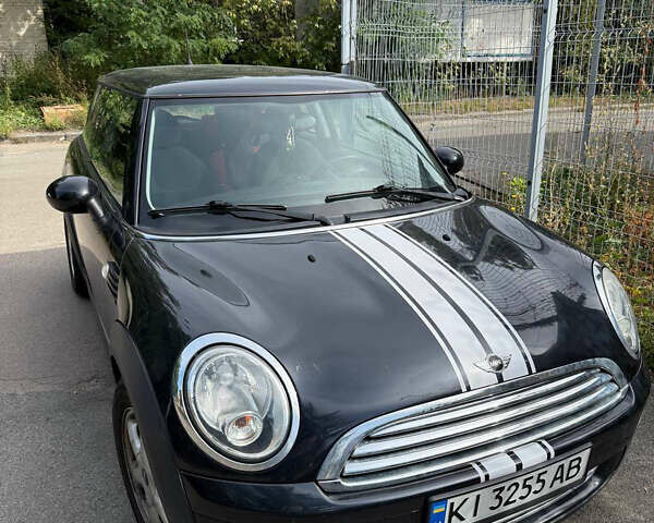 Чорний Міні Hatch, об'ємом двигуна 1.4 л та пробігом 210 тис. км за 4800 $, фото 1 на Automoto.ua