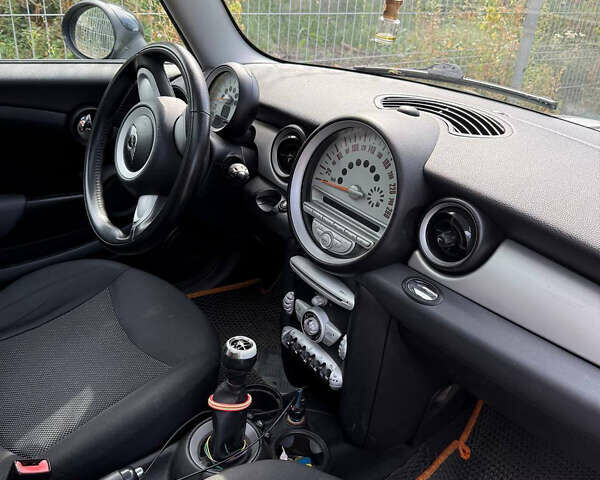 Чорний Міні Hatch, об'ємом двигуна 1.4 л та пробігом 210 тис. км за 4800 $, фото 4 на Automoto.ua