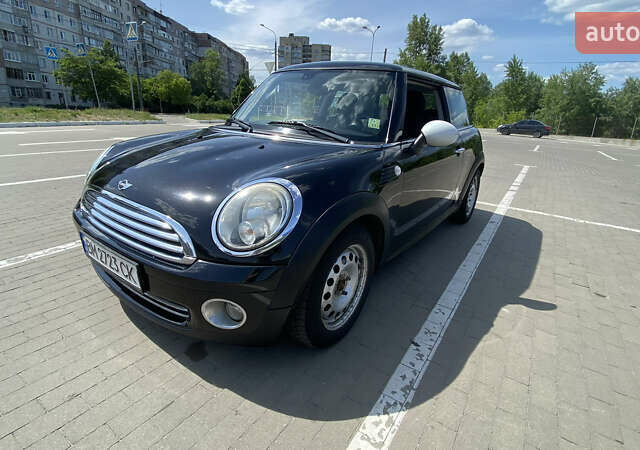 Черный Мини Hatch, объемом двигателя 1.4 л и пробегом 235 тыс. км за 4000 $, фото 9 на Automoto.ua