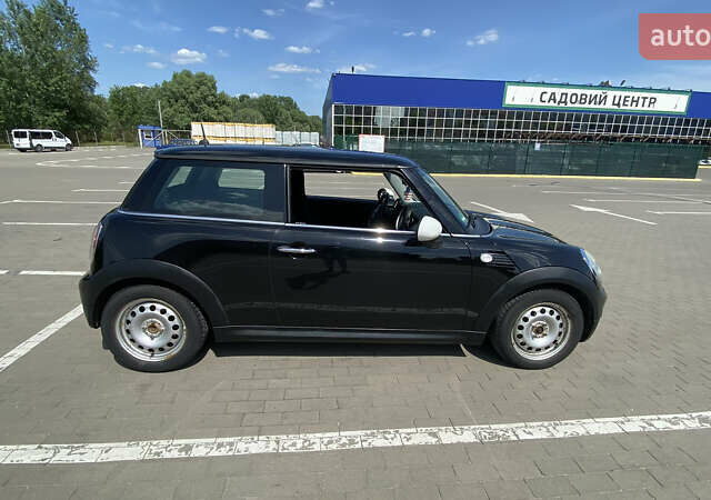 Чорний Міні Hatch, об'ємом двигуна 1.4 л та пробігом 235 тис. км за 5500 $, фото 1 на Automoto.ua