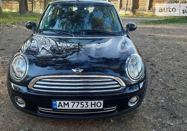 Чорний Міні Hatch, об'ємом двигуна 1.6 л та пробігом 179 тис. км за 6650 $, фото 2 на Automoto.ua