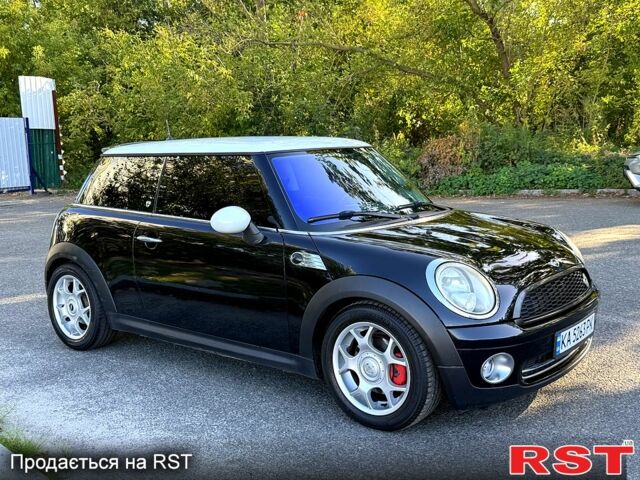 Черный Мини Hatch, объемом двигателя 1.4 л и пробегом 175 тыс. км за 6500 $, фото 4 на Automoto.ua