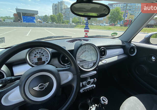 Черный Мини Hatch, объемом двигателя 1.4 л и пробегом 235 тыс. км за 4000 $, фото 22 на Automoto.ua